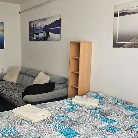 Tomy1 Guest house